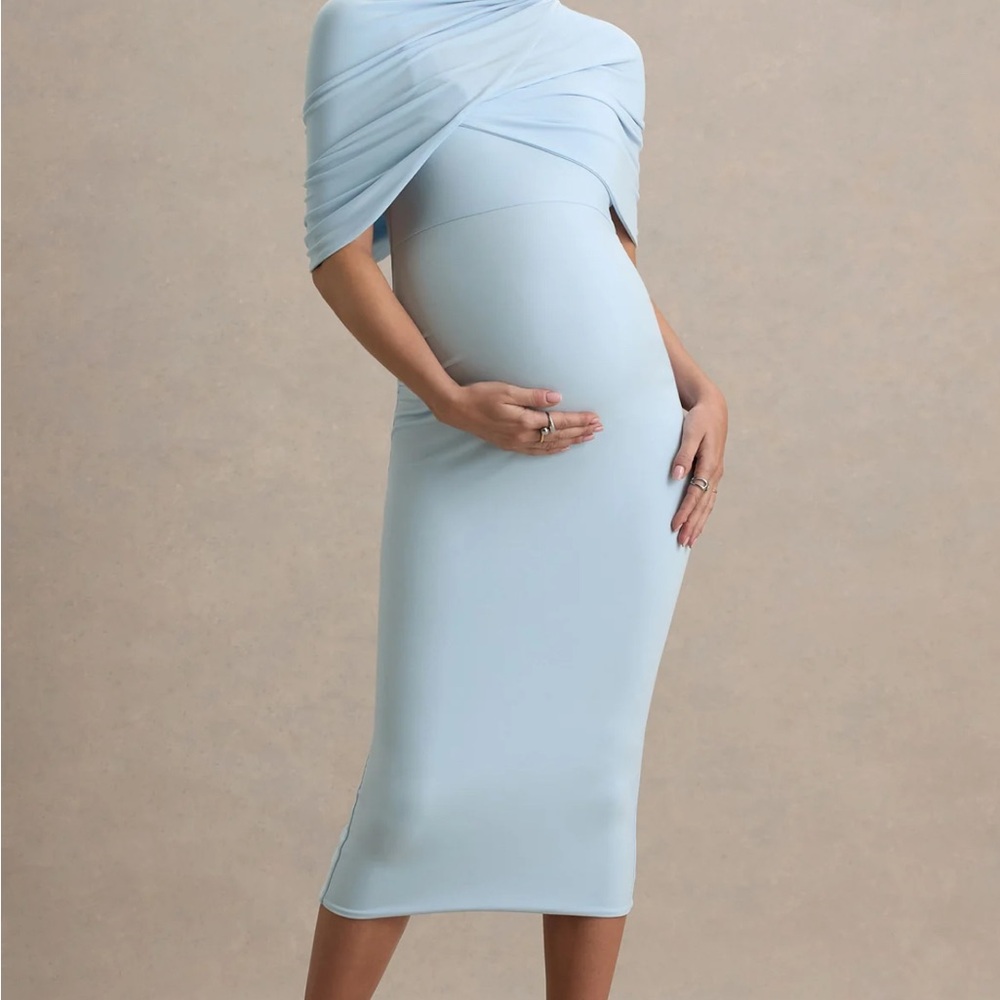 MATERNITY WEDDING GUEST DRESS
Club L London Light Blue Long Sleeve Dress
